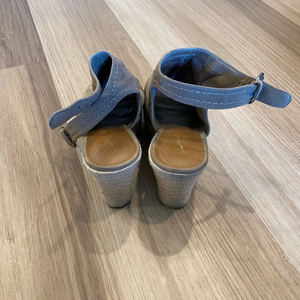 Platform sandals - Picture 4 of 5